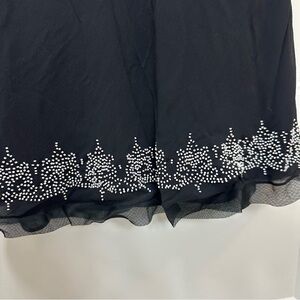 Vintage Black 100% silk lining skirt with white beaded flower design size 4